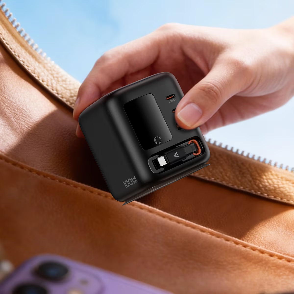 ACEFAST Z10 compact portable design